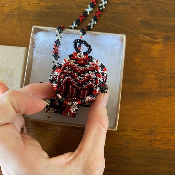 [Gathering Tribes] NWOT Beaded Pouch Necklace - Picture 4 of 6
